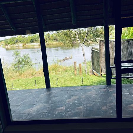 Shametu River Lodge Divundu Εξωτερικό φωτογραφία